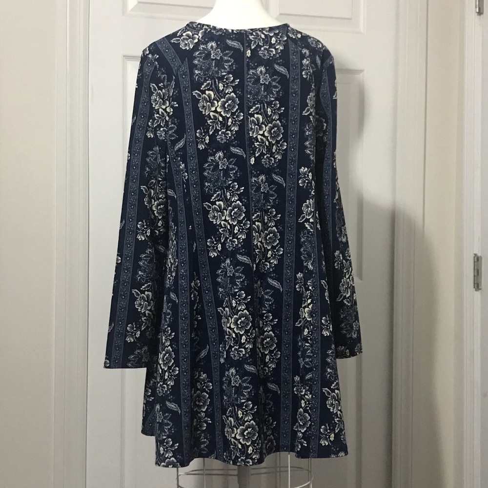 Show me your Mumu Harrison dress size X-La… - Picture 3 of 14
